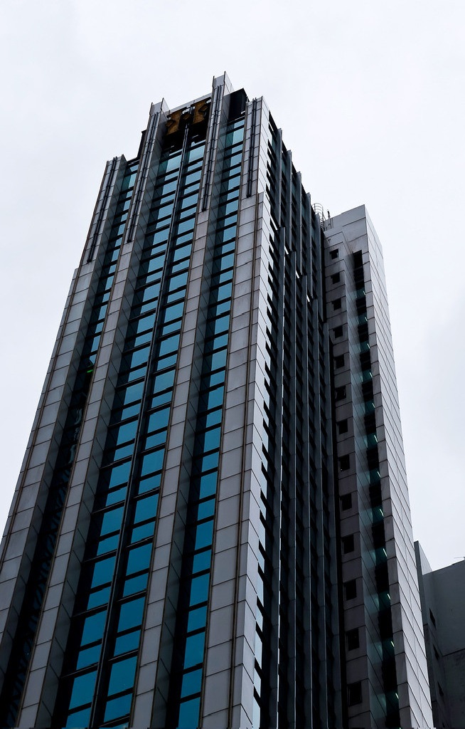 四川彭州市外墻鋁板施工_彭州市鋁塑板制作安裝_重慶航鴻幕墻裝飾設計有限公司，