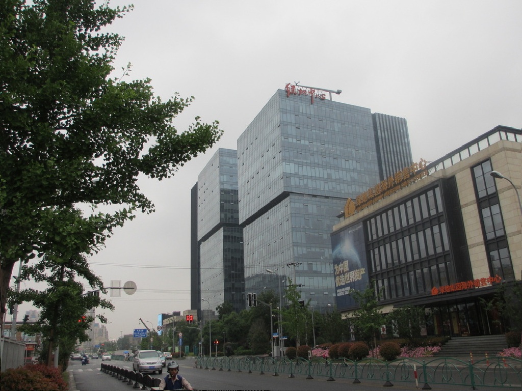 四川德陽(yáng)市外墻鋁板施工_德陽(yáng)市鋁塑板制作安裝_重慶航鴻幕墻裝飾設(shè)計(jì)有限公司