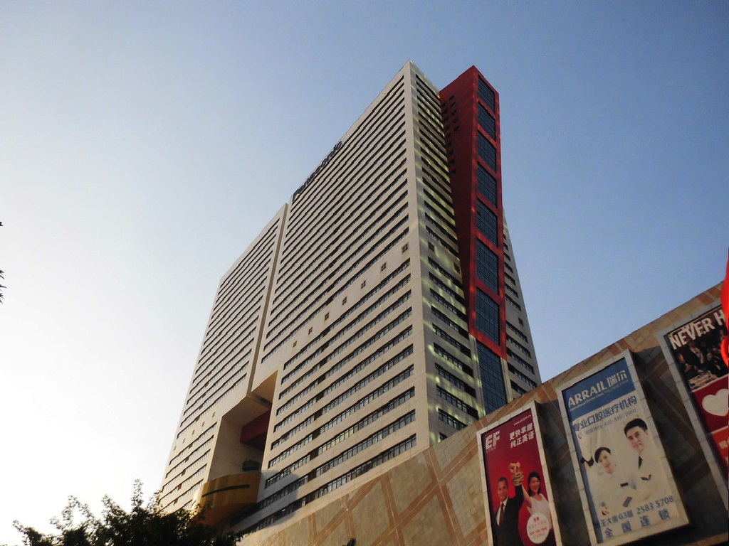 四川閬中市外墻鋁板施工_閬中市鋁塑板制作安裝_重慶航鴻幕墻裝飾設(shè)計(jì)有限公司