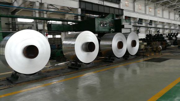 鋁板廠家電話大量現(xiàn)貨供貨及時(shí)山東誠(chéng)潤(rùn)通鋁業(yè)有限公司