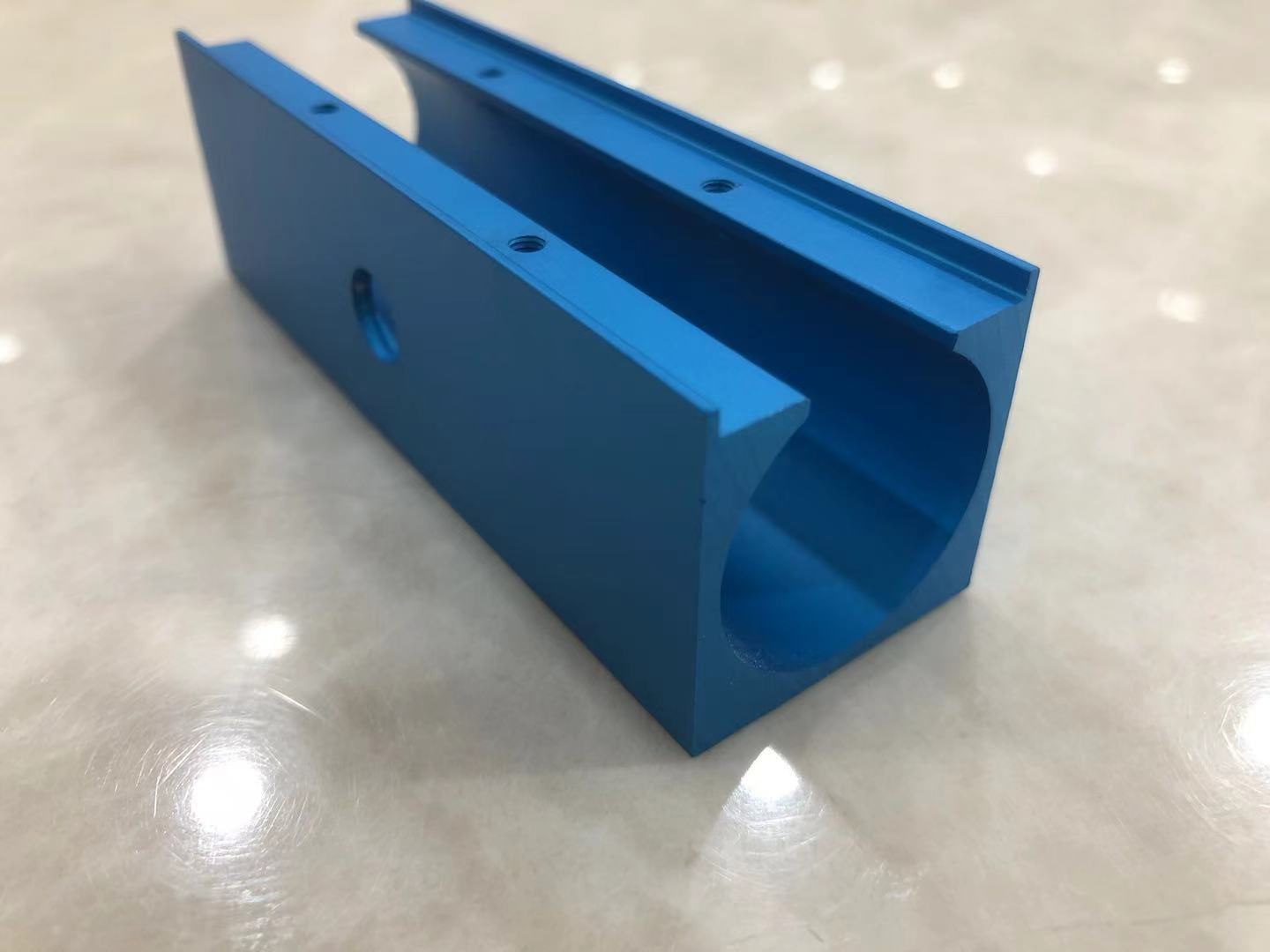 鋁制品加工/鋁材加工/鋁材定制/工業(yè)鋁材定制廠家-佛山市亮銀鋁制品廠