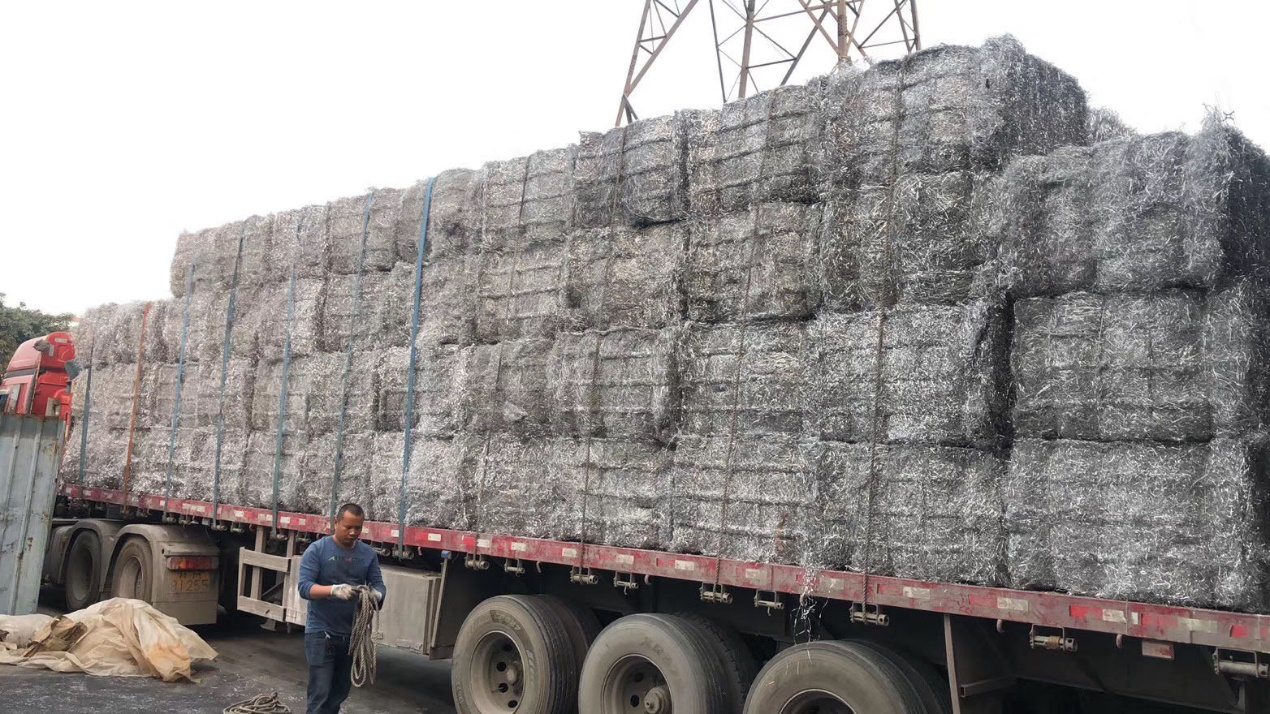 本司長期收購燈飾鋁花、工廠鋁花、電腦鑼，價格美麗，量大自提。