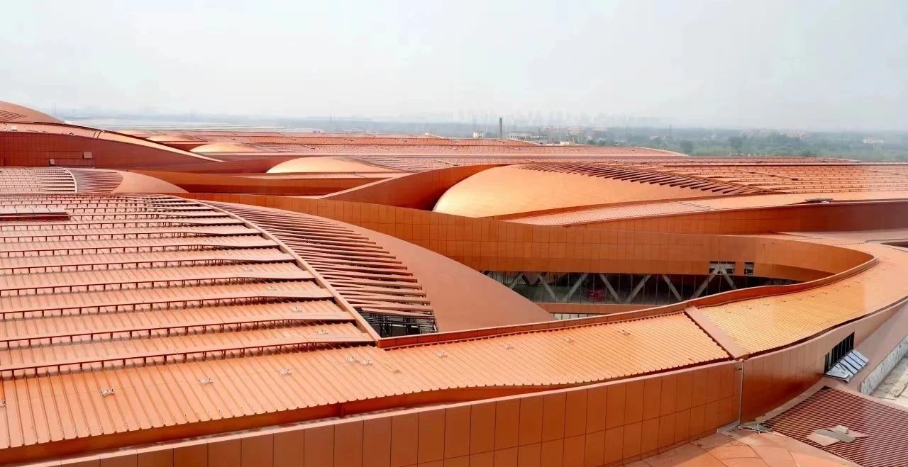 和平鋁業(yè)參建北京新國展二期