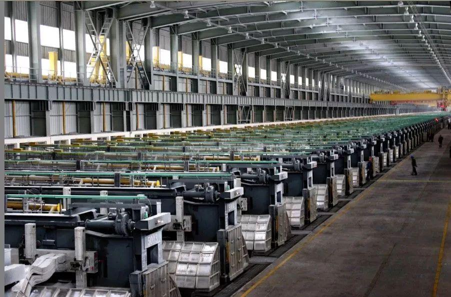中國電解鋁企業(yè)迎來強勁對手 多家上市公司跨行海外建電解鋁廠