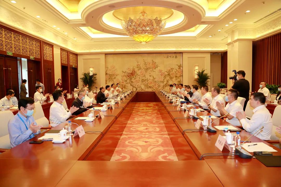 中鋁集團與中國石油簽署戰(zhàn)略合作協(xié)議