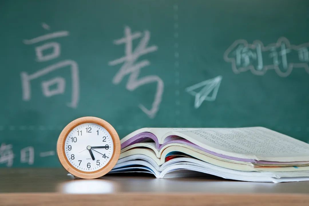 金華海丨予高考學子安全舒適的學習環(huán)境，家中門窗如何設計？