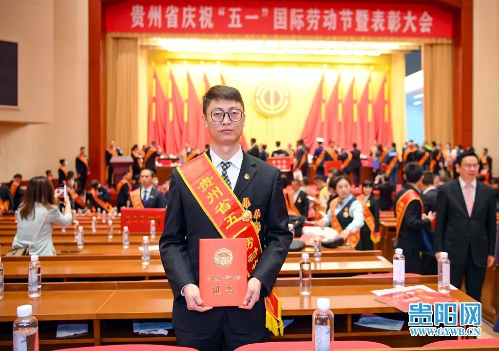 黃若愚：腳踏實地，探尋“鋁”的真相
