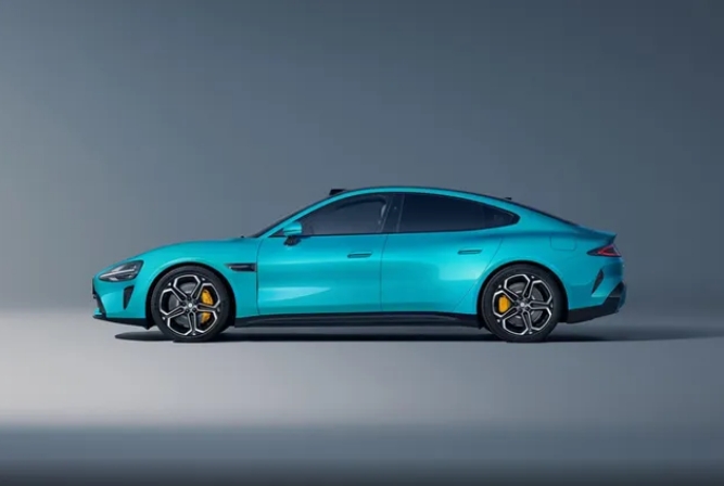 比亞迪領(lǐng)跑、小米SU7鎖單8.81萬輛.......4月新能源汽車銷量出爐