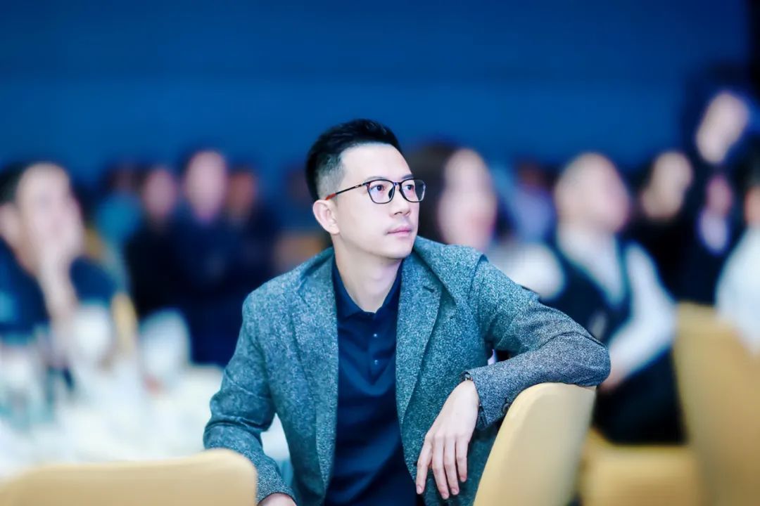 潤華鋁業(yè)余巨攀：專注于自己領域，行業(yè)內(nèi)比勤勉