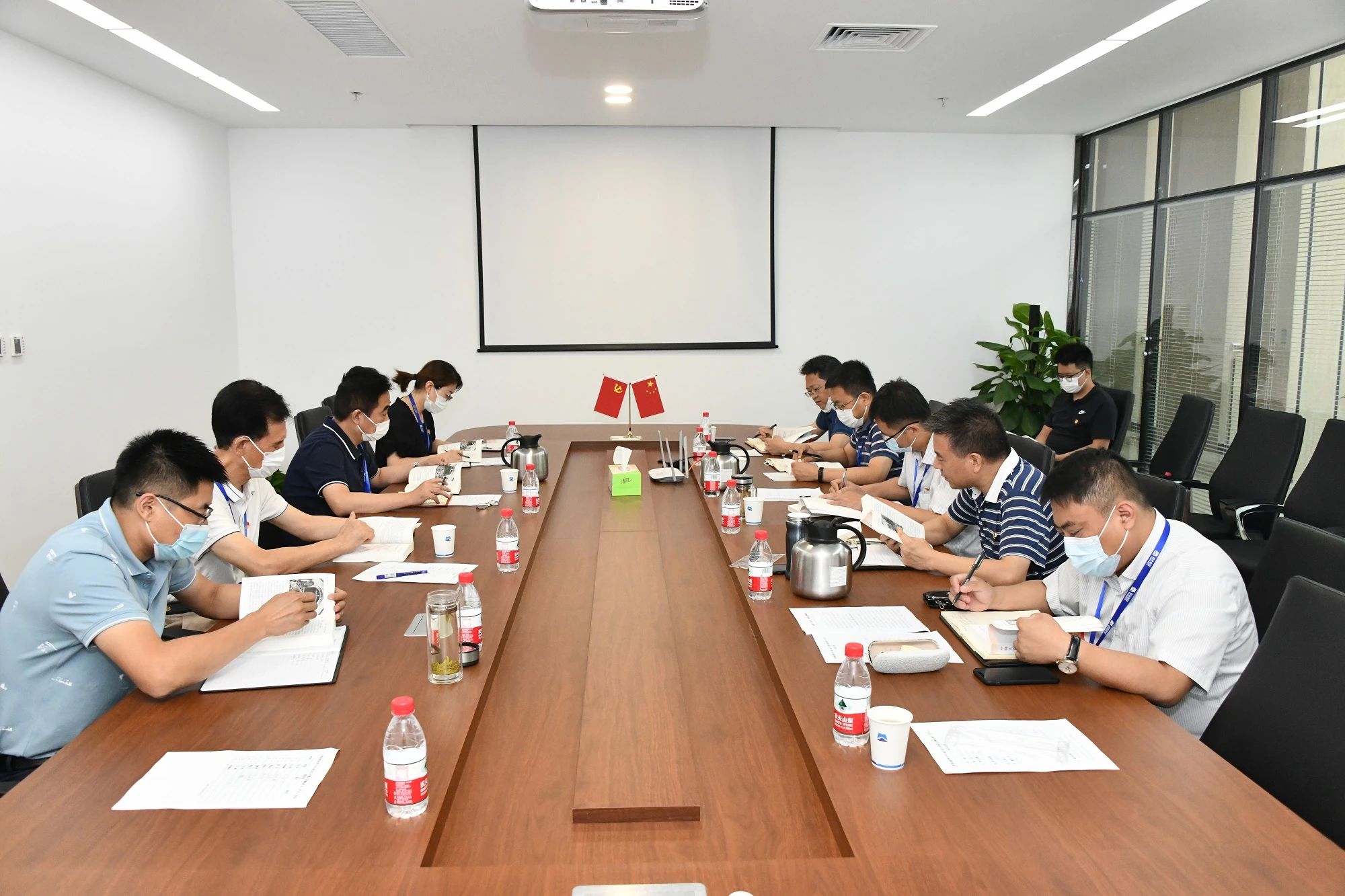 中國重型院黨委理論學(xué)習中心組召開集體學(xué)習（擴大）會議