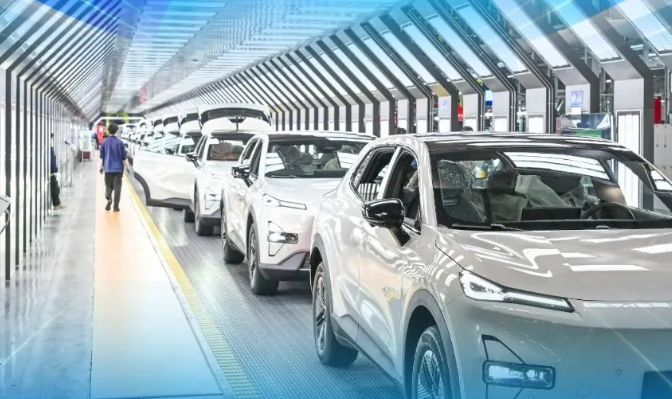 2024年我國汽車產(chǎn)銷量分別達(dá)3128.2萬輛和3143.6萬輛