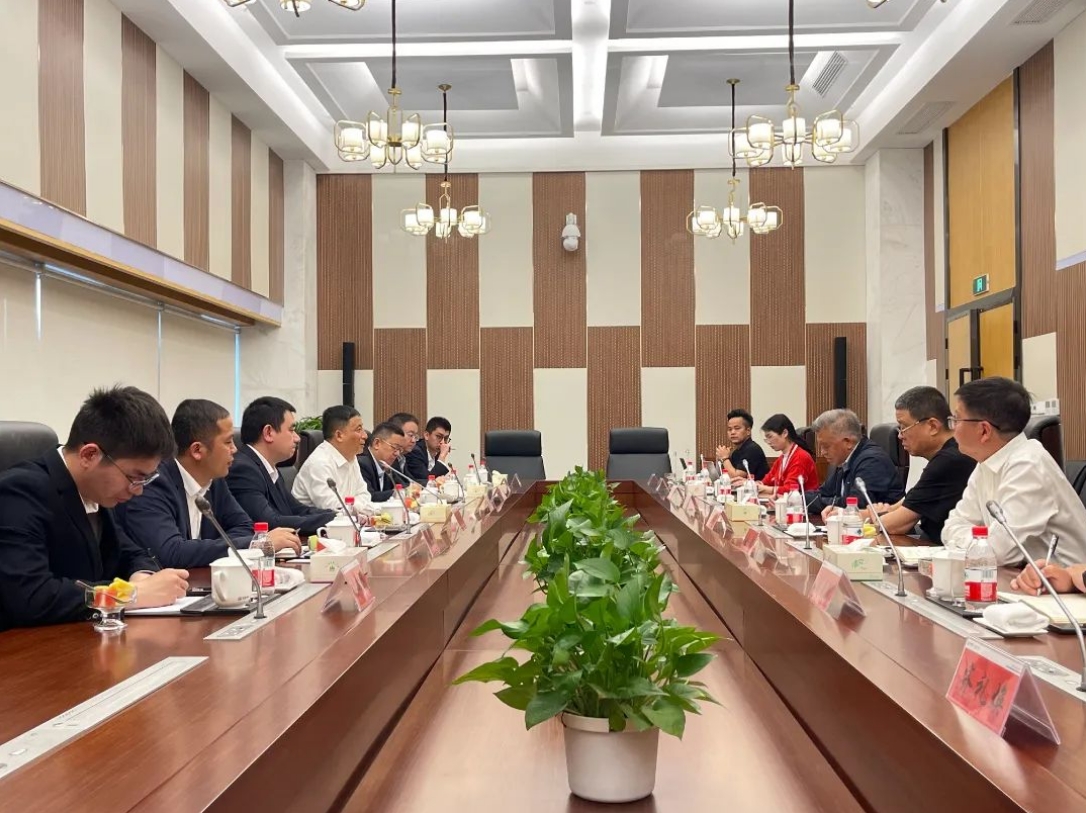 銘島鋁業(yè)與銀輪股份簽訂戰(zhàn)略合作協(xié)議