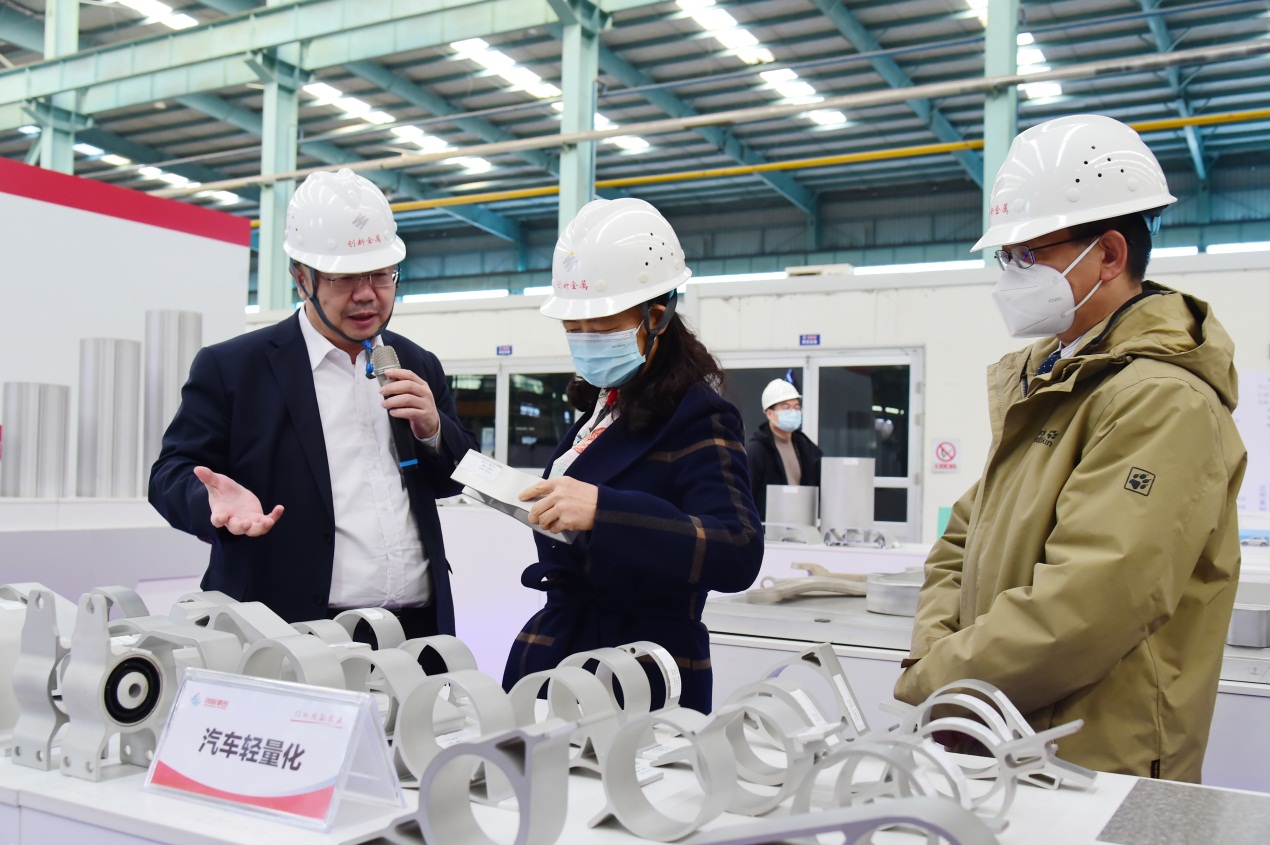 中南大學校長、中國工程院院士田紅旗一行到創(chuàng)新金屬參觀考察