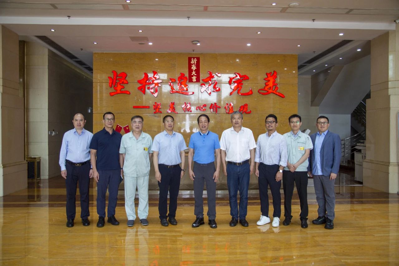 范順科理事長(zhǎng)到廣東堅(jiān)美鋁業(yè)調(diào)研