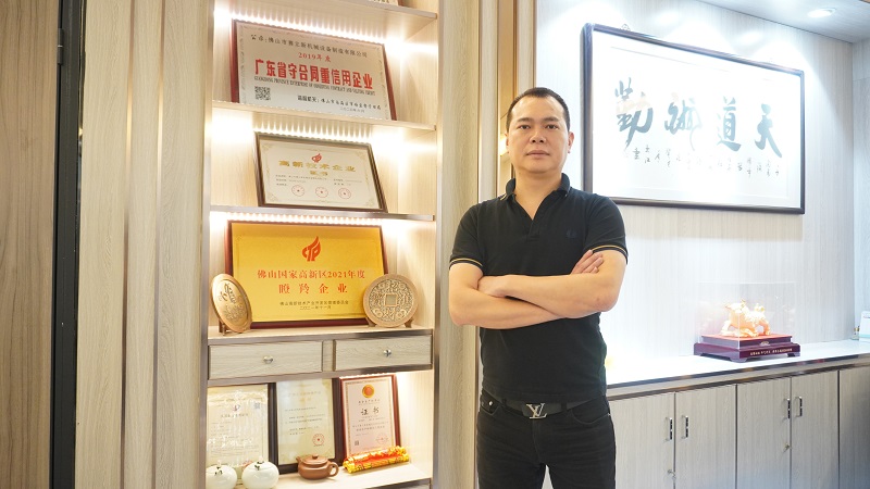 致敬鋁業(yè)新青年丨賽立新機械李鍵強：80后創(chuàng)業(yè)者的初心與堅守