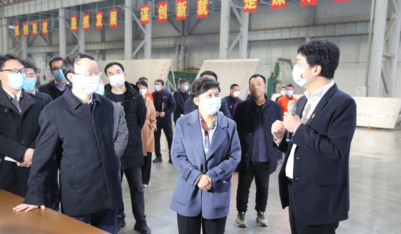 天津市副市長(zhǎng)張玲率隊(duì)前往天津忠旺鋁業(yè)調(diào)研，助推高質(zhì)量發(fā)展！
