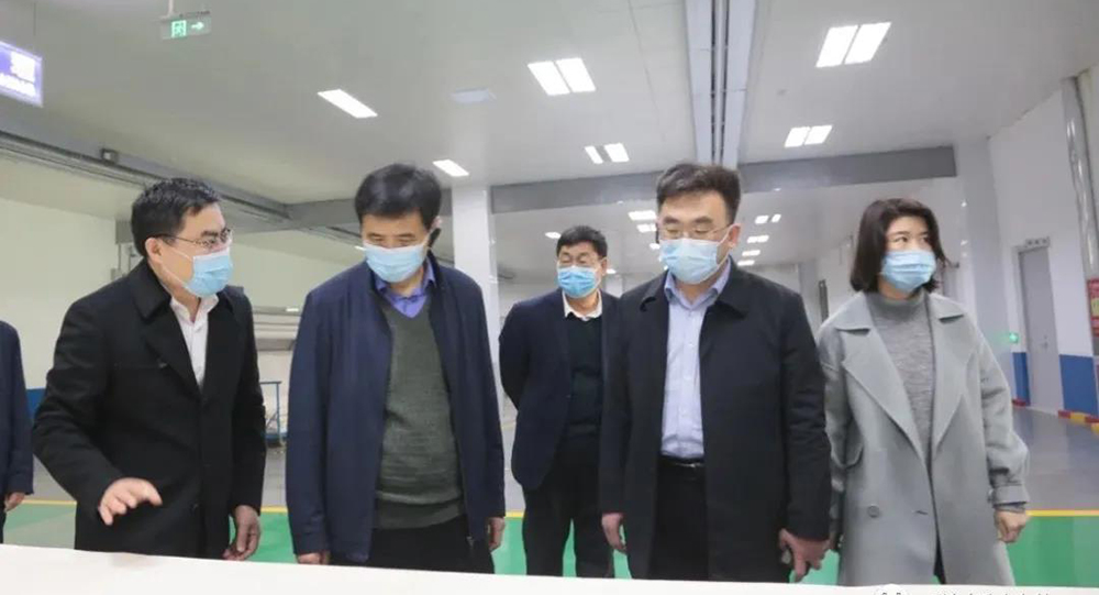 省商務(wù)廳調(diào)研組來(lái)魏橋創(chuàng)業(yè)集團(tuán)參觀調(diào)研