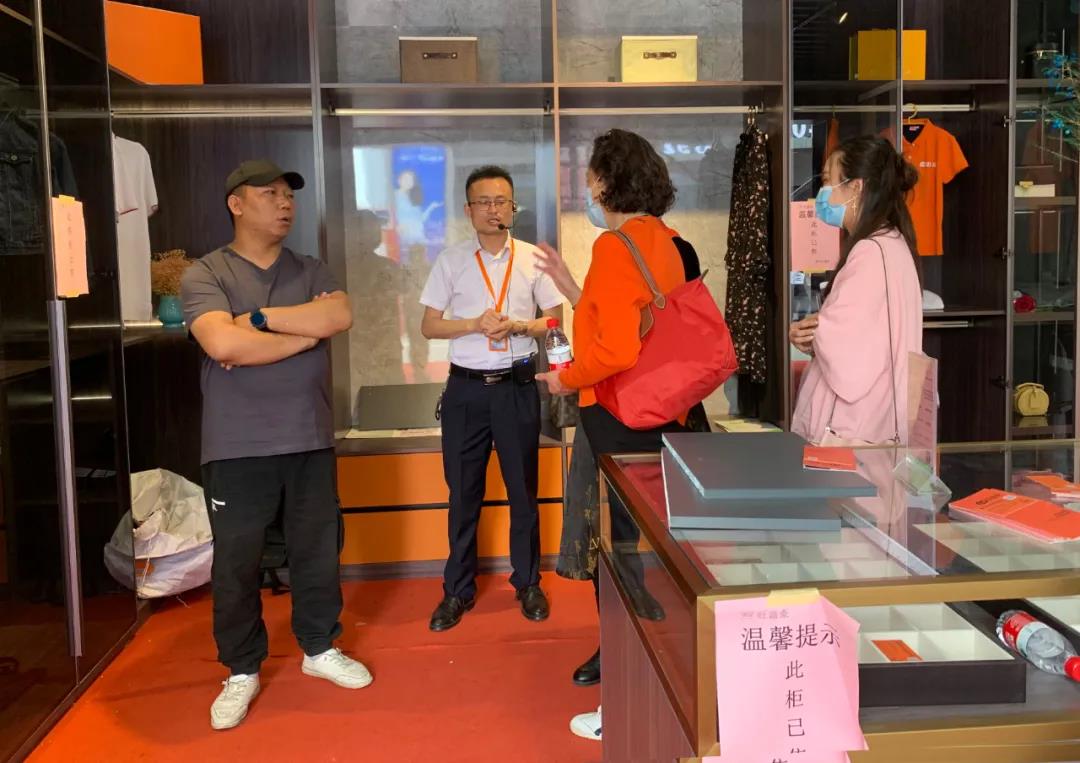中國家具協(xié)會(huì)、中國涂料工業(yè)協(xié)會(huì)與全鋁家居協(xié)會(huì)探討產(chǎn)業(yè)集群發(fā)展！.jpg