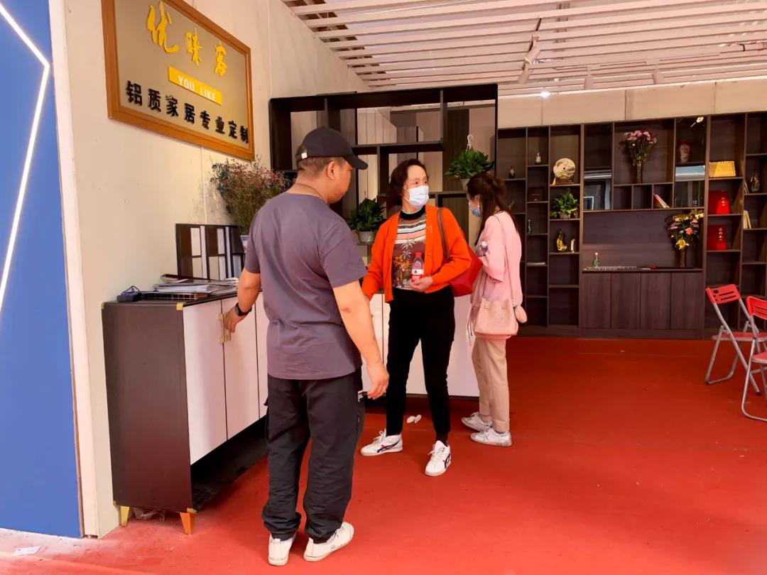 中國家具協(xié)會(huì)、中國涂料工業(yè)協(xié)會(huì)與全鋁家居協(xié)會(huì)探討產(chǎn)業(yè)集群發(fā)展！.jpg