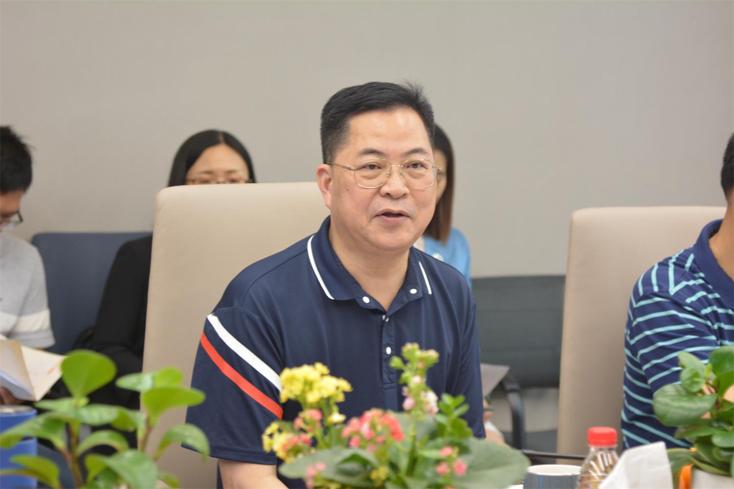 鋁型材行業(yè)座談會 現(xiàn)場3 1500.jpg