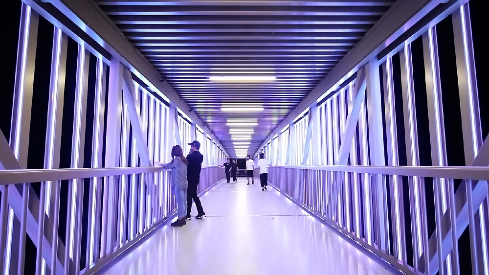 肇慶亞鋁工業(yè)城鋁合金人行天橋 (2).JPG