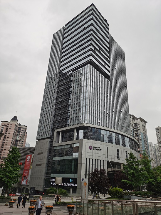 四川省玻璃幕墻設(shè)計施工_成都市外墻玻璃維修更換_重慶航鴻幕墻裝飾設(shè)計有限公司