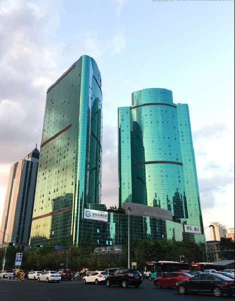 重慶沙坪壩區(qū)鋁板幕墻設(shè)計(jì)施工_沙坪壩區(qū)外墻鋁塑板安裝維修_重慶航鴻幕墻公司