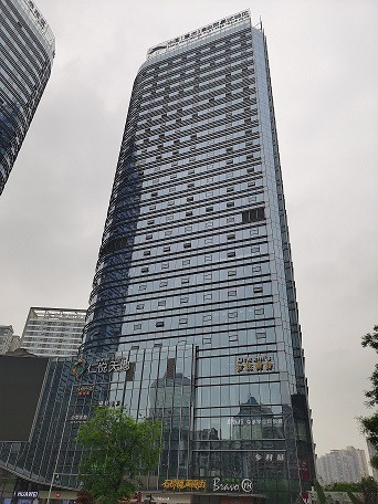 重慶玻璃幕墻設(shè)計(jì)施工_外墻玻璃維修更換_重慶航鴻幕墻裝飾設(shè)計(jì)有限公司
